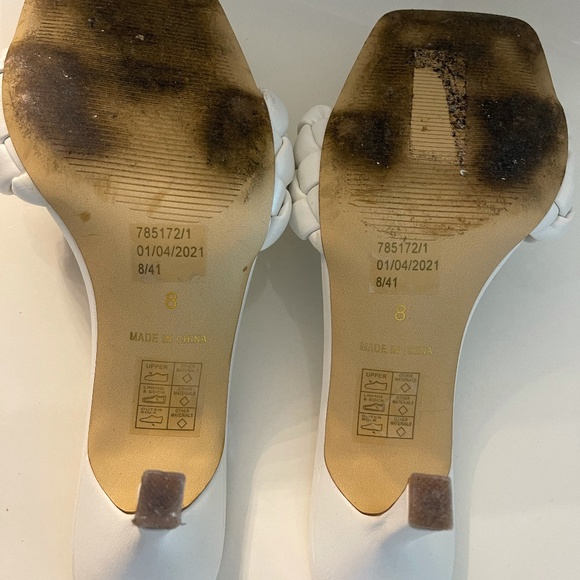 White sandals Heels - Picture 3 of 4